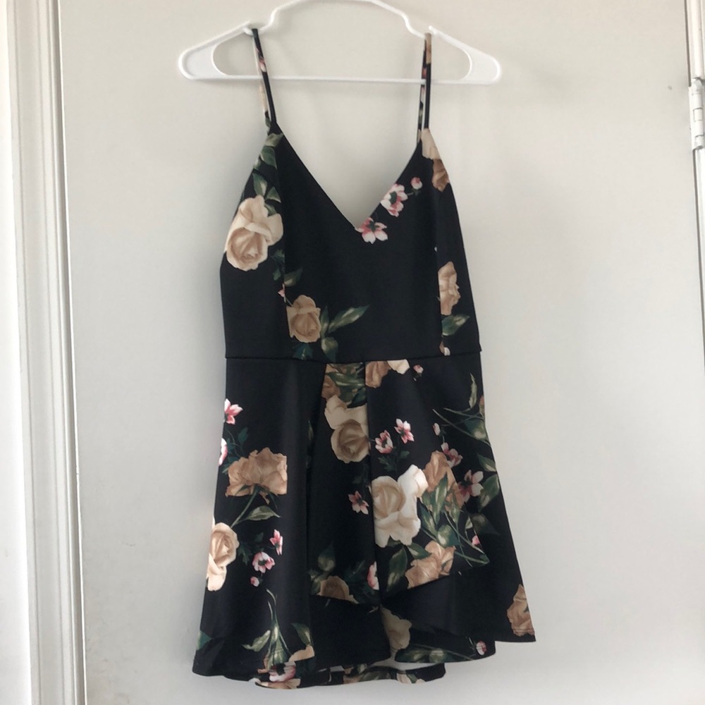 Black flower size large dress